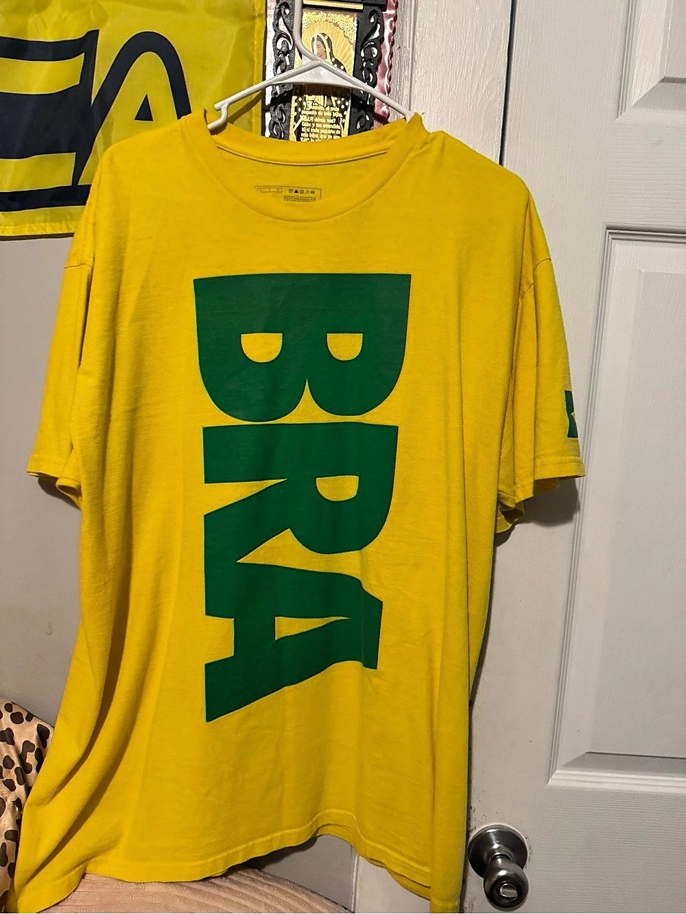 Nike Brazil Ignite T-Shirt Men's Graphic Tee Yellow & Green XL